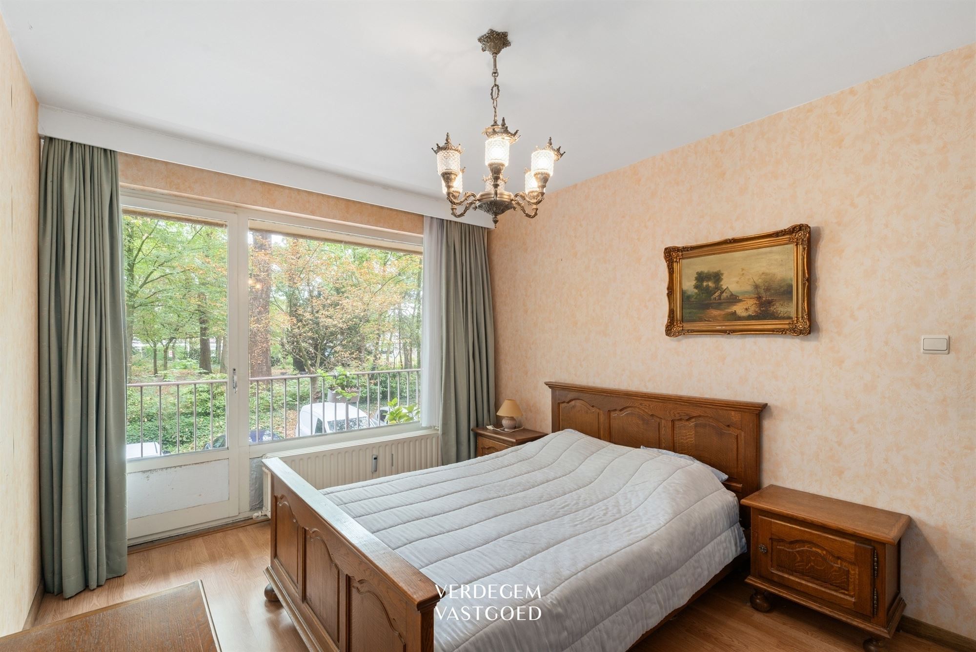 Wonen in het groen: op te frissen appartement met 2 slaapkamers en groot terras - foto 5