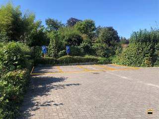 Autostaanplaats te koop in het centrum van Kortessem In het centrum van Kortessem vinden we deze autostaanplaats terug achteraanhet postkantoor...