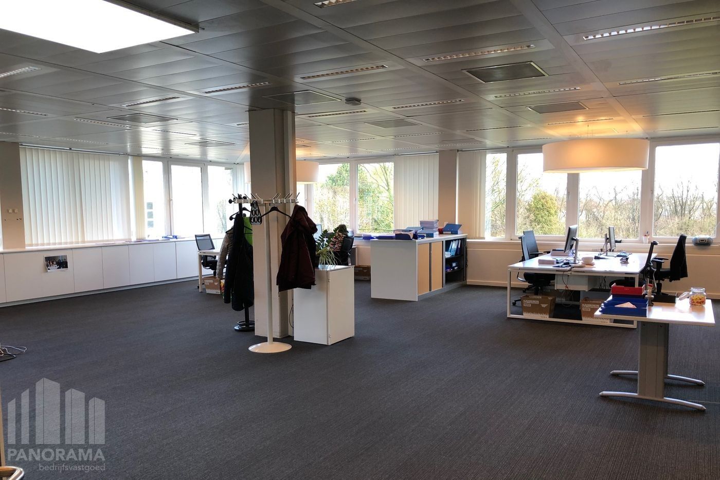 1,314 m² commercial building with modern office space near the E40 in Zaventem - photo 4