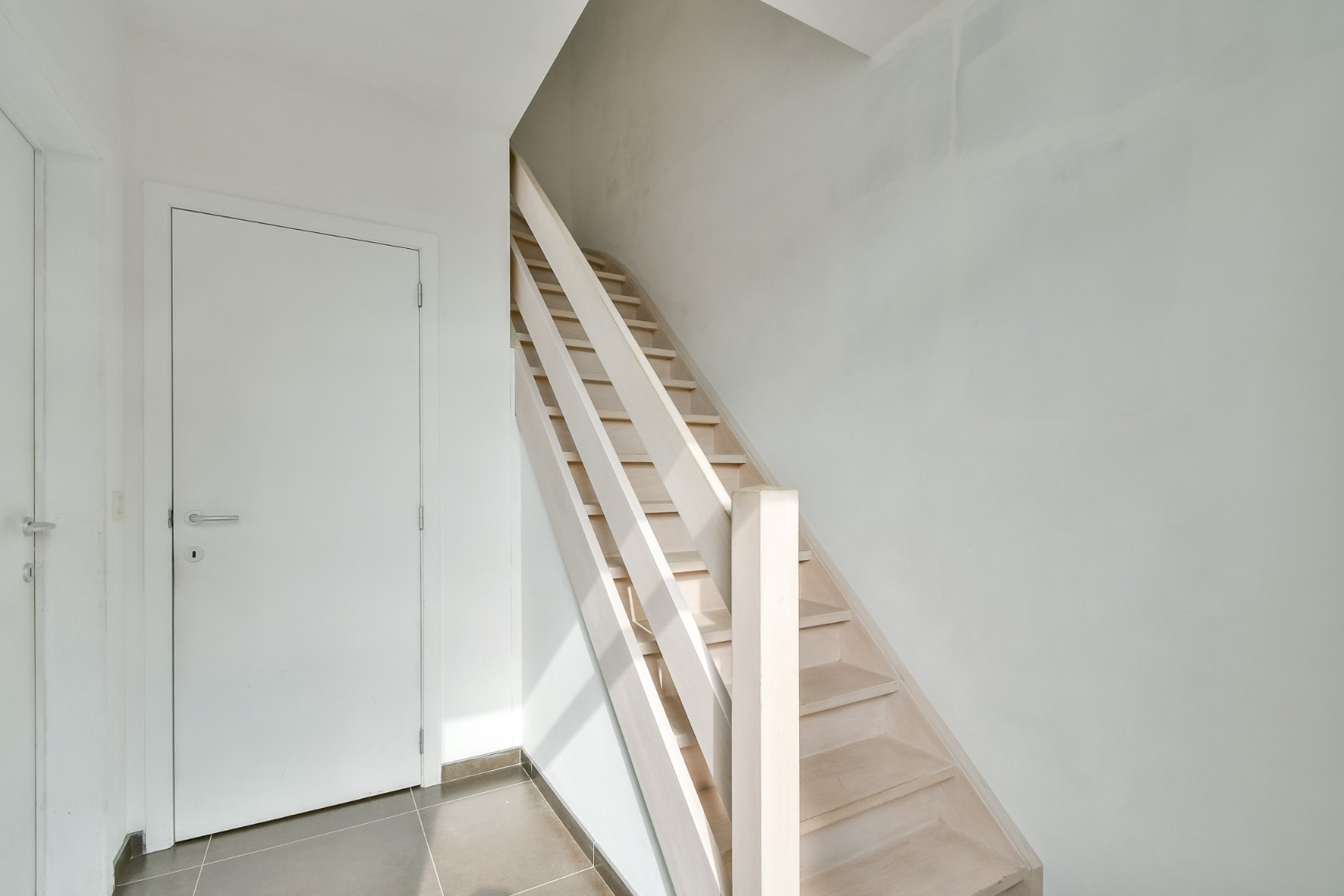 Energiezuinige woning in een rustige straat! - foto 2