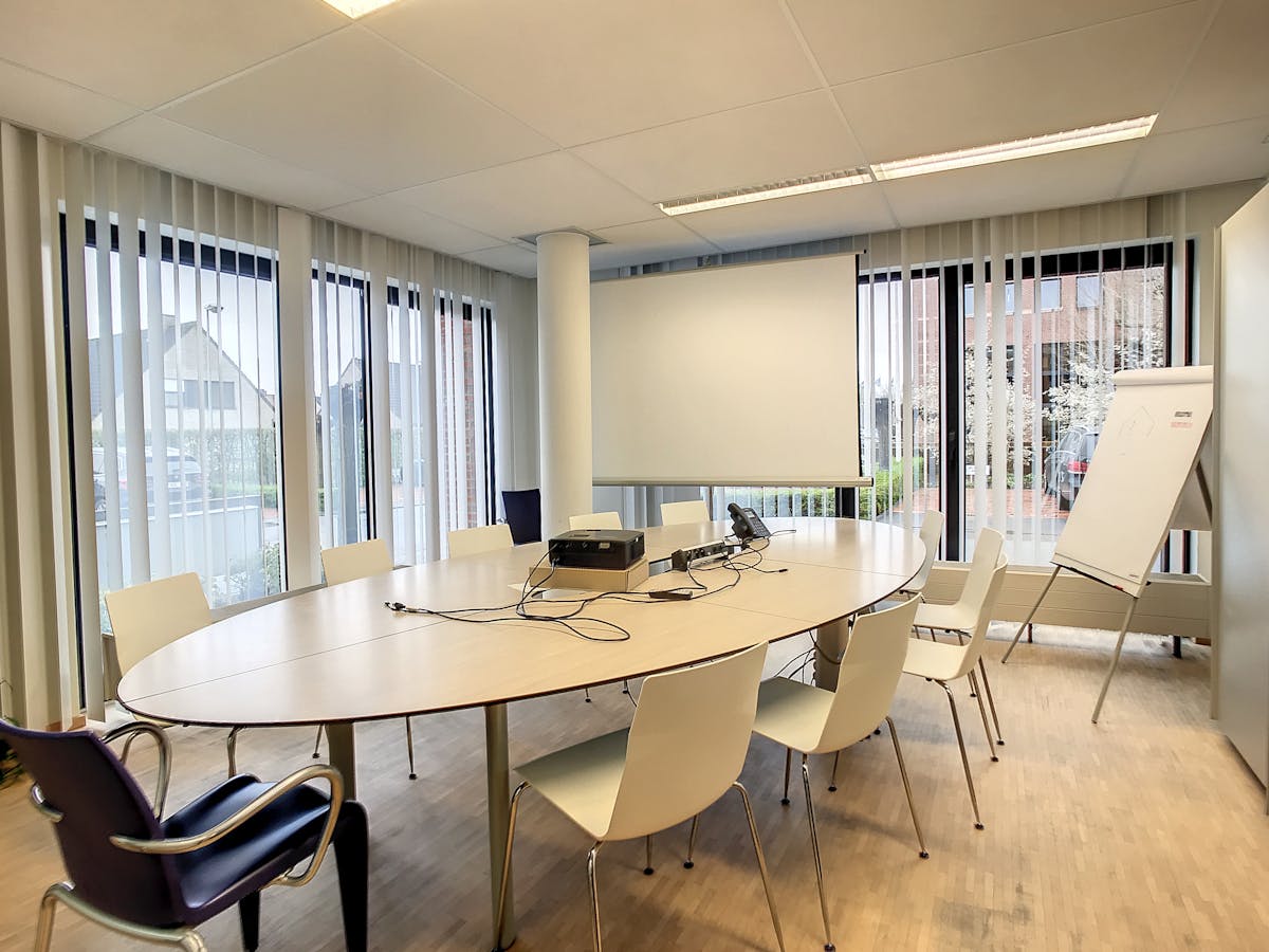 Kantoor te koop van ca. 471 m² in Roeselare - foto 5