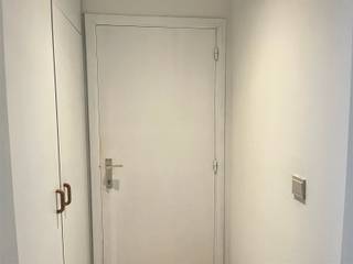 Dit gelijkvloers-appartement is gelegen op wandelafstand van centrum Mechelen en nabij oprit E19 Mechelen-Brussel.Het appartement omvat een...