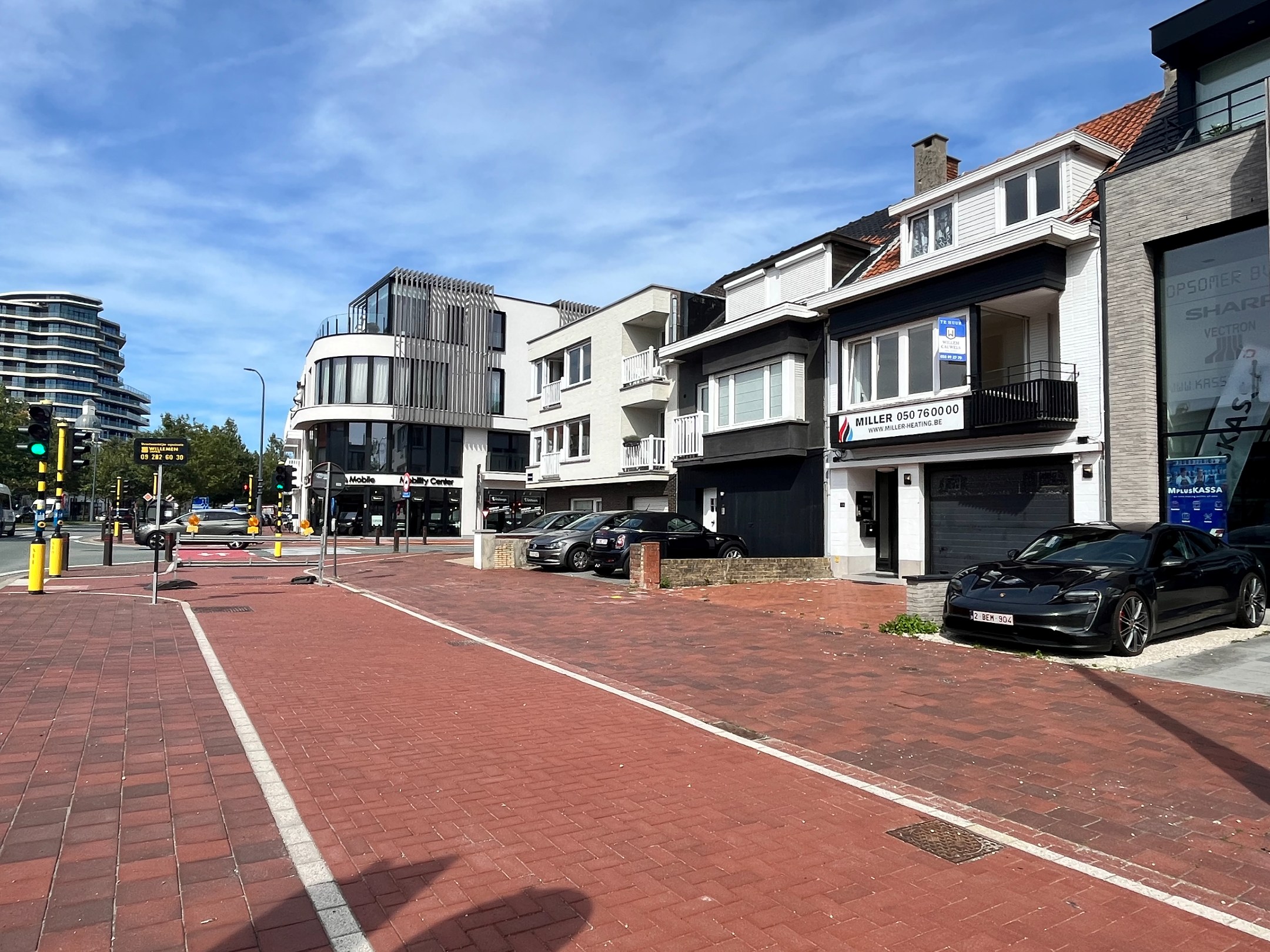 Garagebox met 2 staanplaatsen te Natiënlaan (Knokke) - foto 3
