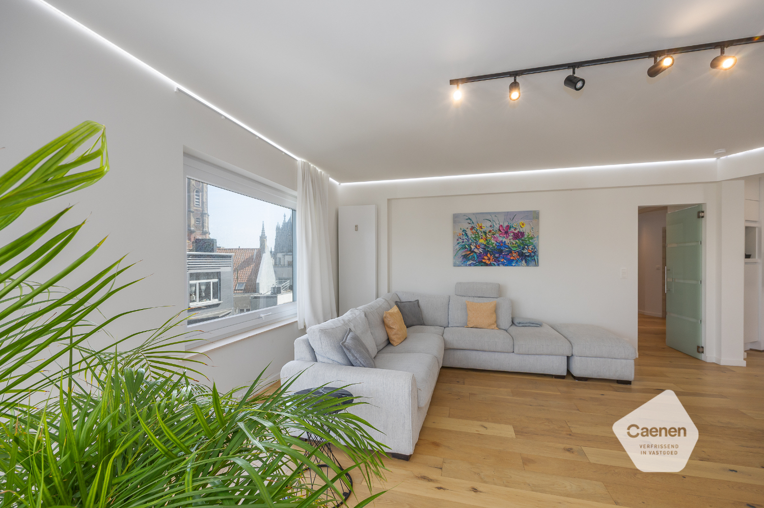 Gerenoveerd drie slaapkamer appartement op centrale ligging - foto 2