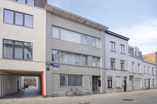 Het gebouw is volledig verhuurd, wat meteen garant staat voor een jaarlijkse huuropbrengst van circa €30.000De huurprijzen zijn allemaal...