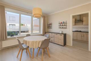  Wonen in alle rust op een toplocatie in Deurne-Zuid, pal tussen twee parken? Dit charmante appartement met twee slaapkamers vind je op...