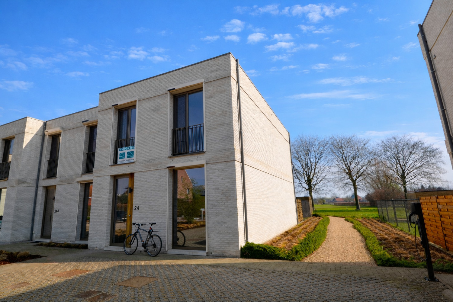 RECENTE WONING MET 4 SLK, TUIN EN PARKING! - foto 2