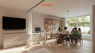 Deze prachtige studio ligt aan de achterzijde van het gebouw, op de begane grond, en biedt extra ruimte en comfort voor een unieke stedelijke woonervaring. Elke studio beschikt over een volledig uitgeruste, private keuken met onder andere een inductiekookplaat en een vaatwasser, zodat koken en dineren eenvoudig en aangenaam is. Het private terras, grenzend aan de studio, kijkt uit op de groene tuin en biedt volop licht, lucht en rust. Dit maakt het terras niet alleen een aangename buitenruimte, maar ook een verlengstuk van je woonruimte waar je kunt ontspannen. Gelegen in een rustige omgeving, voelen deze studio’s volledig als je eigen kleine woning, met alle voordelen van de stad binnen handbereik. Dankzij de combinatie van praktische indeling, hoogwaardige keukenuitrusting en een groene buitenruimte, geniet je hier van een optimale balans tussen comfort, privacy en woonkwaliteit. De studio’s zijn bovendien energiezuinig met Label A, wat zorgt voor lage energiekosten en een duurzaam wooncomfort. De maandelijkse huuropbrengst wordt geschat op 900 euro. Heeft u vragen of wenst u graag een bezoek? Aarzel niet om ons te contacteren via info@homies.be of via 016 22 82 22. HOMIÉS, an Eye for Immo.