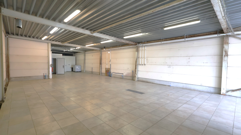 Volledig uitgeruste loods van 260 m² – ideaal voor ondernemers - foto 4