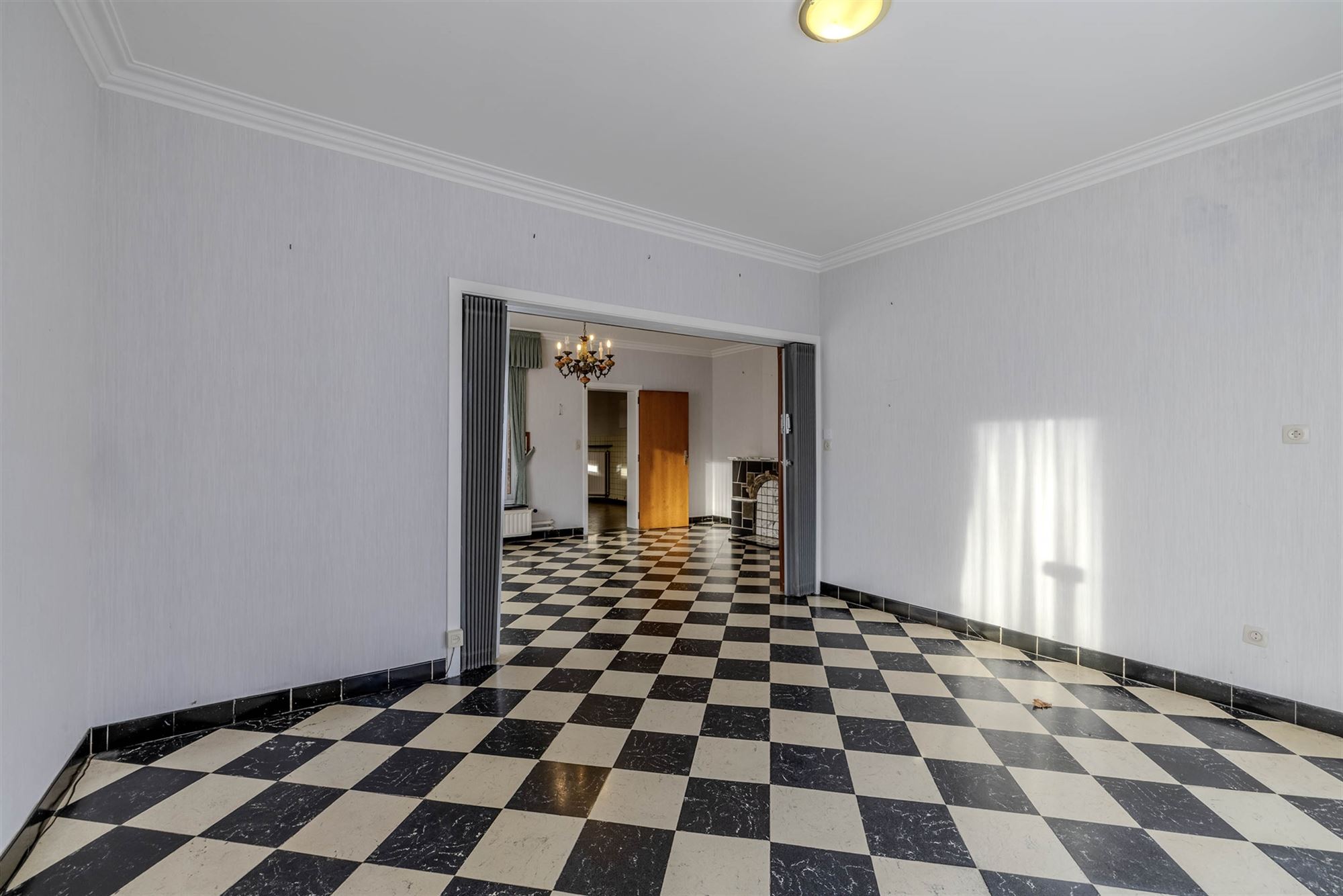 Op te frissen woning in centrum van Kasterlee - foto 4