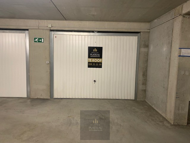 Large garage box with automatic door on level -1 of the Vivaldi residence in Nieuwpoort-Bad. - photo 5
