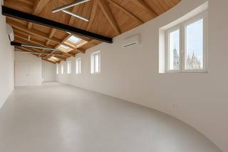 Commercial à louer à Anvers