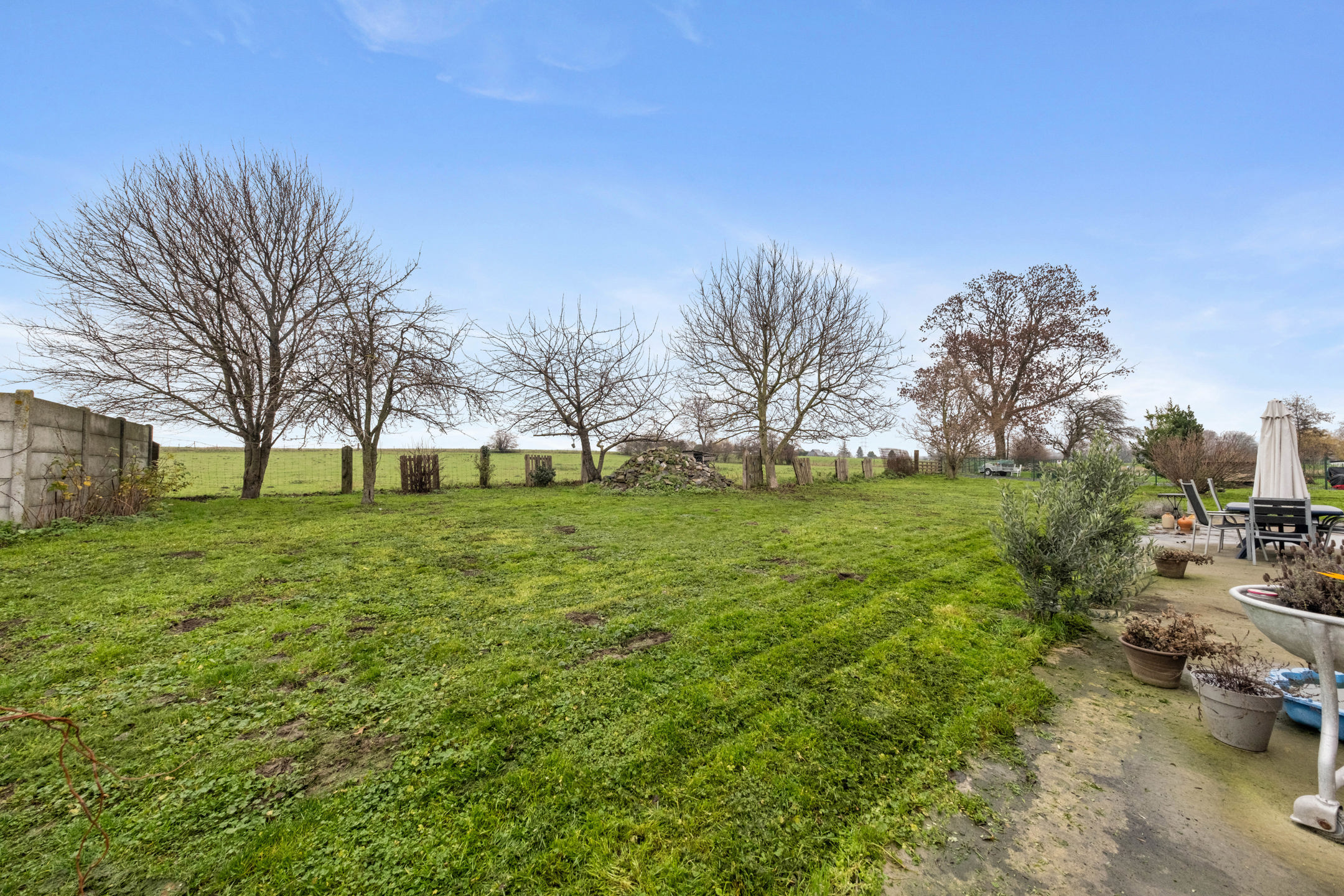 Ruime en energiezuinige woning met studio en tuin in Gaurain - foto 5