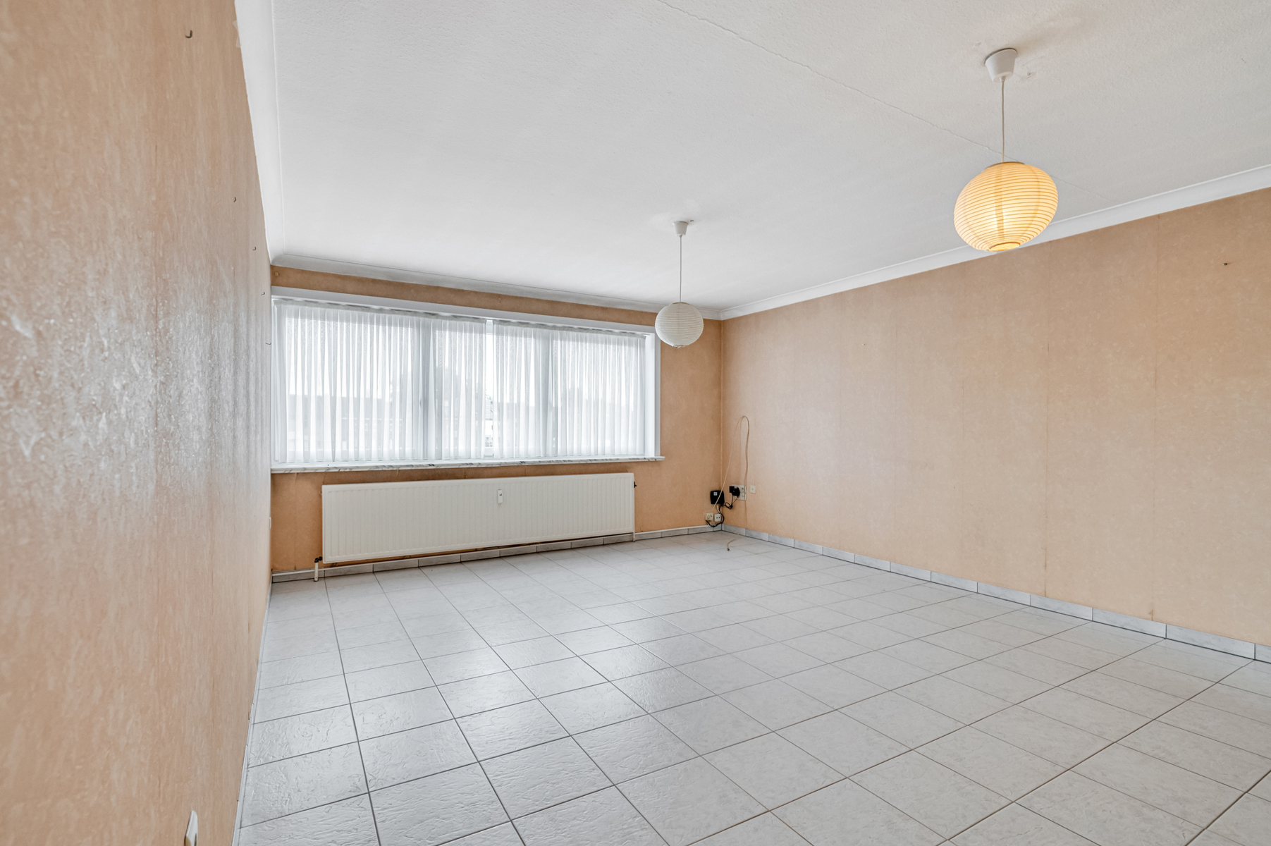 Op te frissen appartement met 2 slaapkamers en terras - foto 3