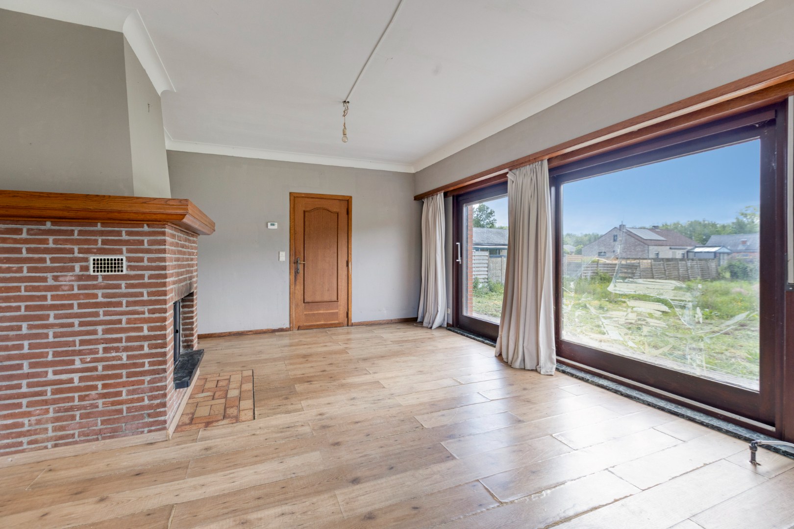 Te renoveren woning met 3 slpks op een zonnig perceel van 1.195 m² ! - foto 4