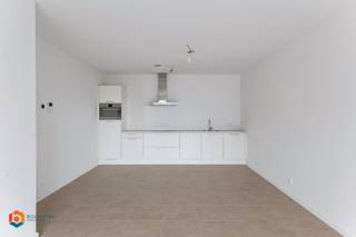 Op een uitstekende locatie nabij het centrum van Putte bevindt zich dit net opgeleverde nieuwbouw appartement met terras, perfect voor een jong...