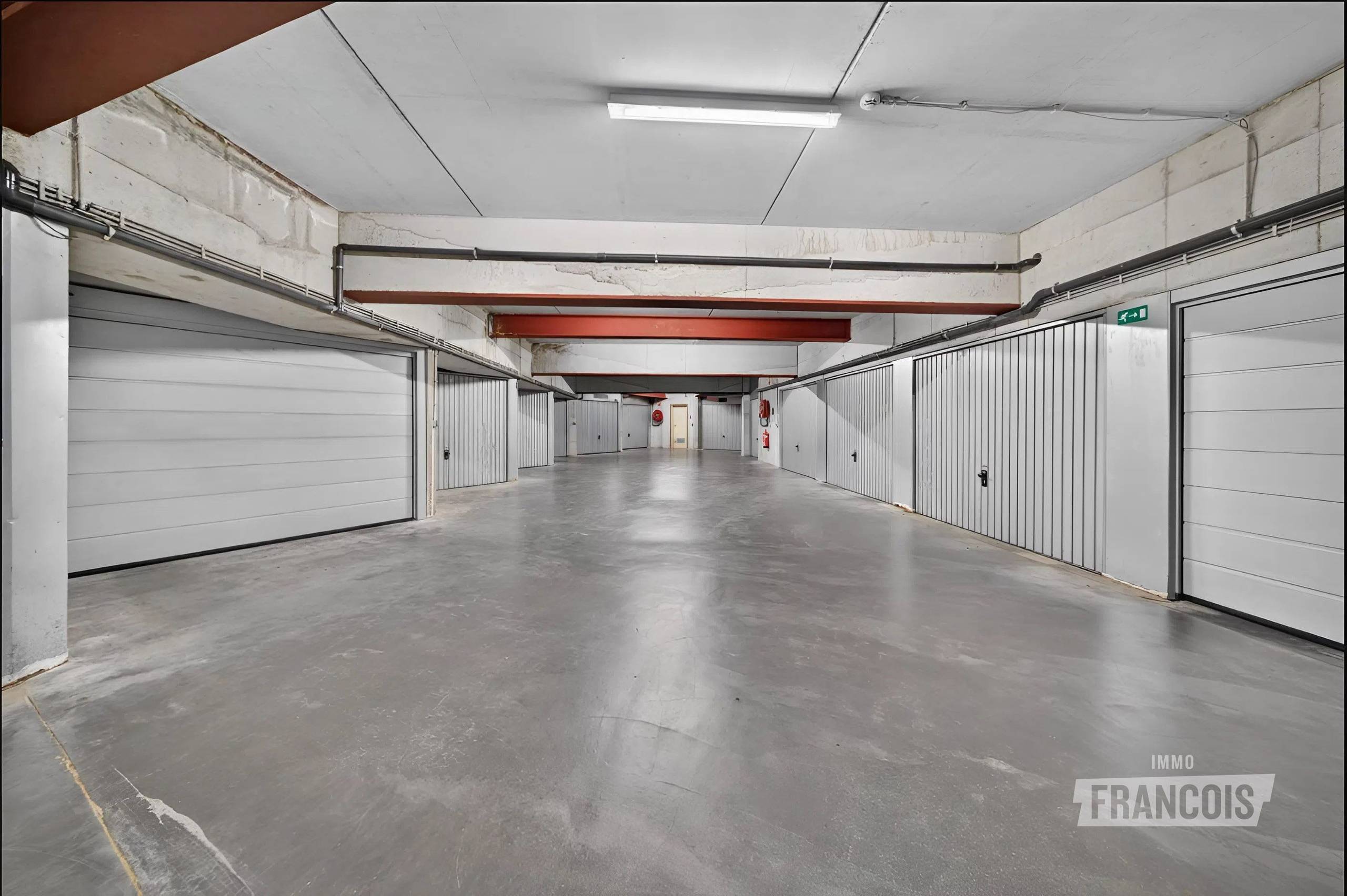 Centraal gelegen garagebox te koop in De Haan - foto 4
