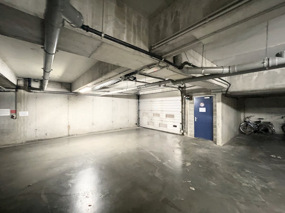 Underground parking space for rent with a prime location in Ghent - photo 5