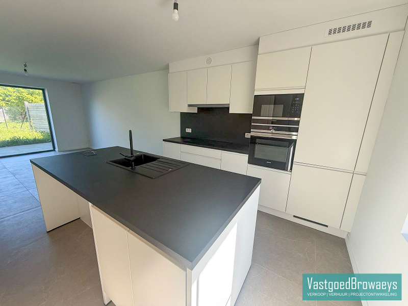 Opgeleverde nieuwbouwwoning met alle comfort - foto 5