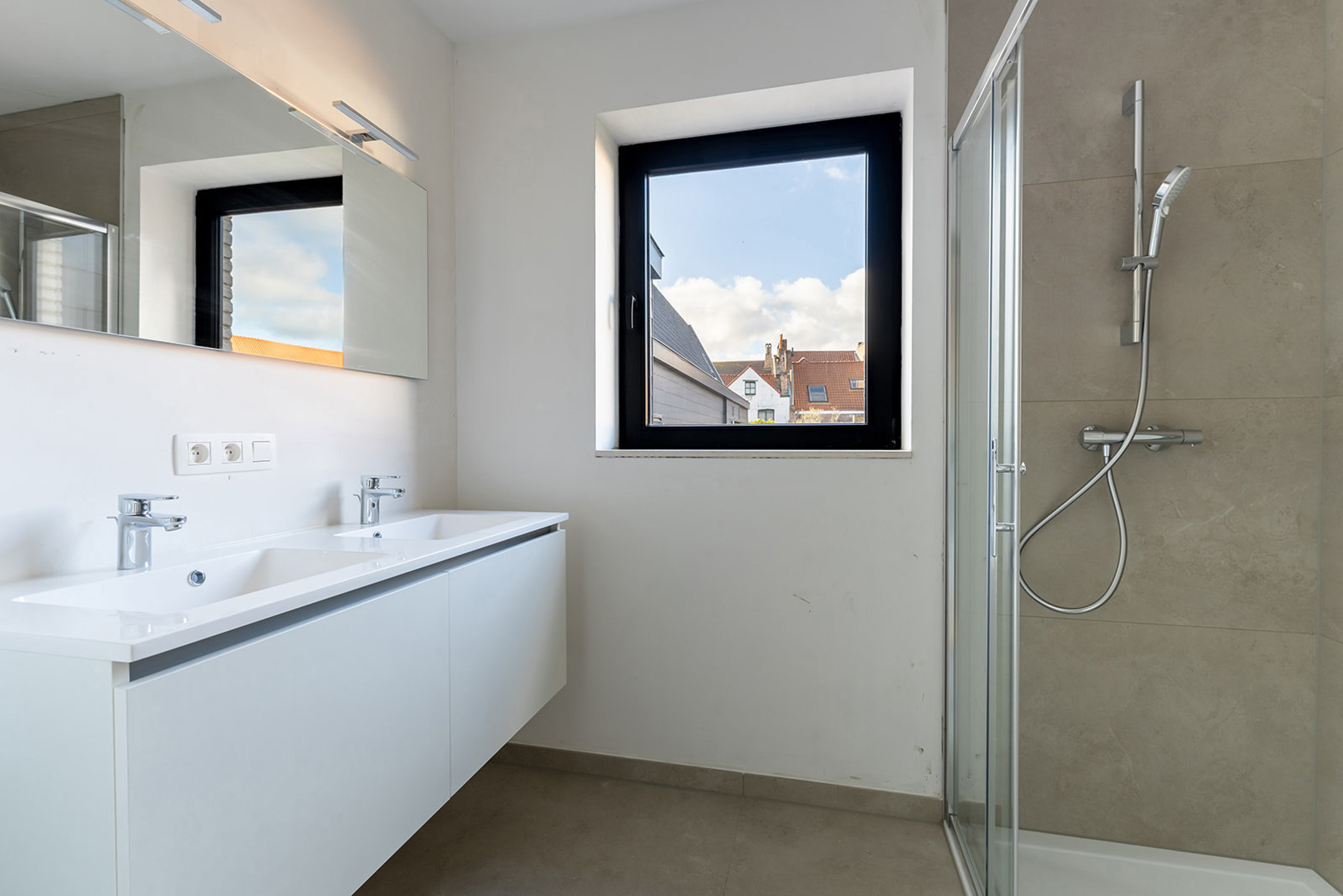 Nieuw tweeslaapkamerappartement in het Weylerhof - foto 2