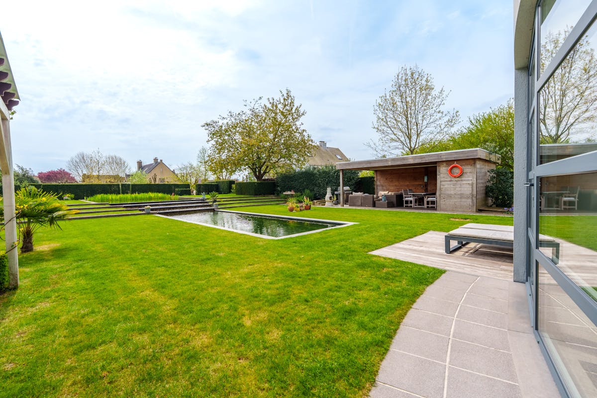 Villa op 2300 m² en vier slaapkamers te koop in Heule! - foto 5