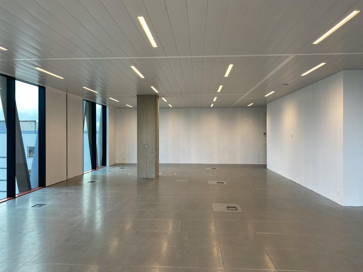 Nieuwbouw kantoor in Westwing Toren te Roeselare - foto 5