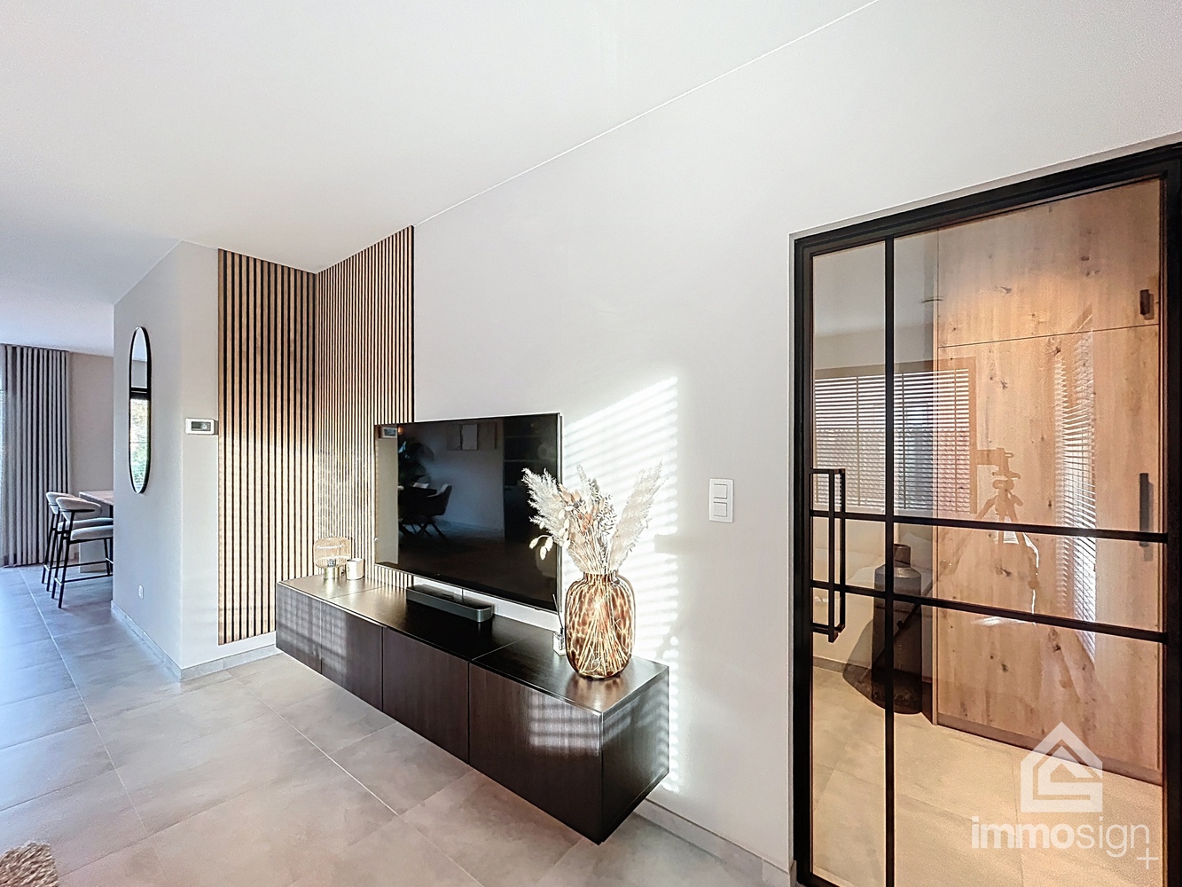 Instapklare, moderne gezinswoning in jonge, rustige buurt te Peer voorzien van tal van troeven - foto 4