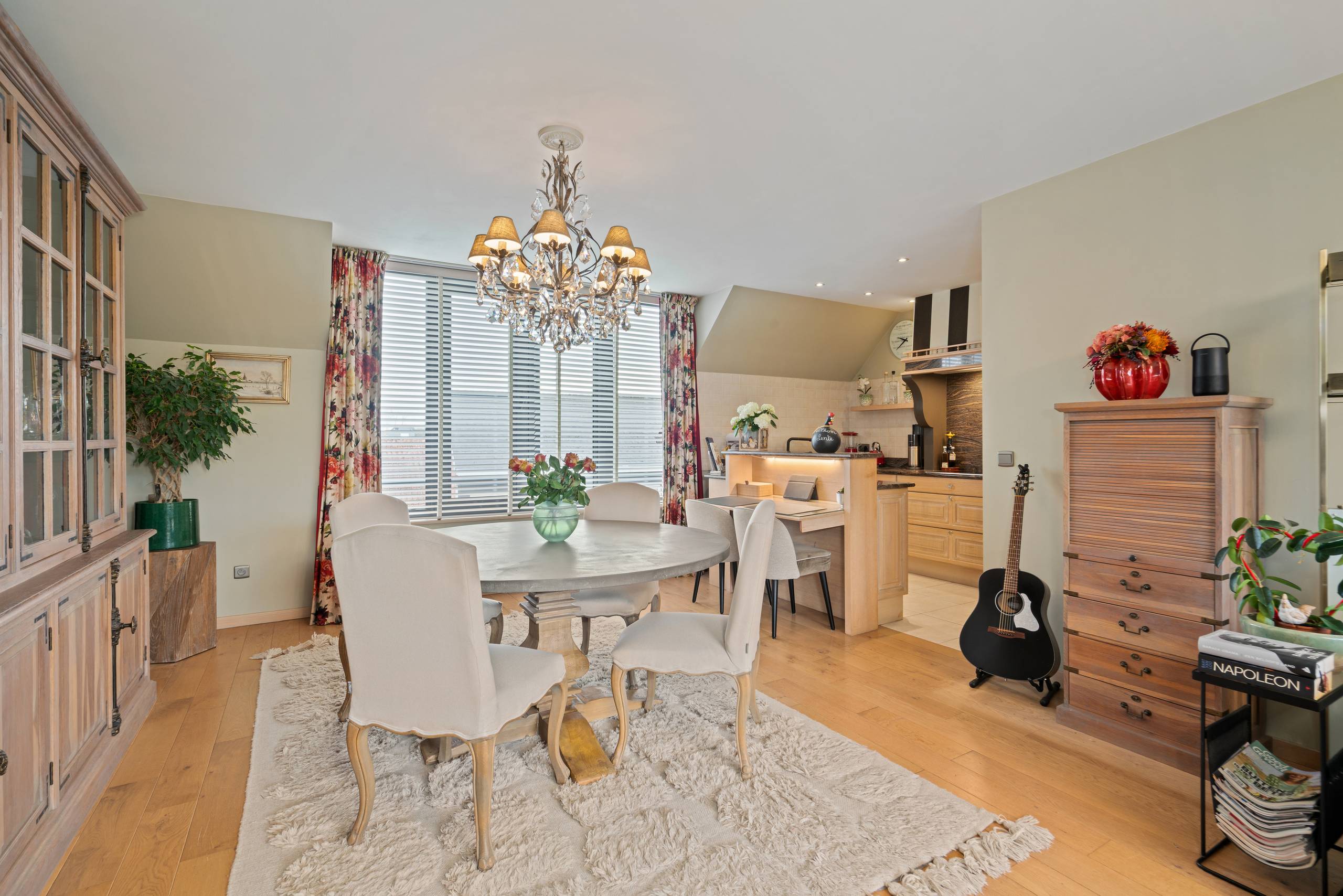 lichtrijk appartement met groot terras in Tisselt - foto 3