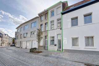 <p><span>Charmante maison de ville de trois chambres située dans le centre de Malines</span></p><p><span> </span></p><p><span> </span></p>
