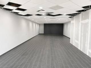 Op een absolute toplocatie in het bruisende centrum van Halle bevindt zich dit ruime en volledig instapklare commerciële pand in de...