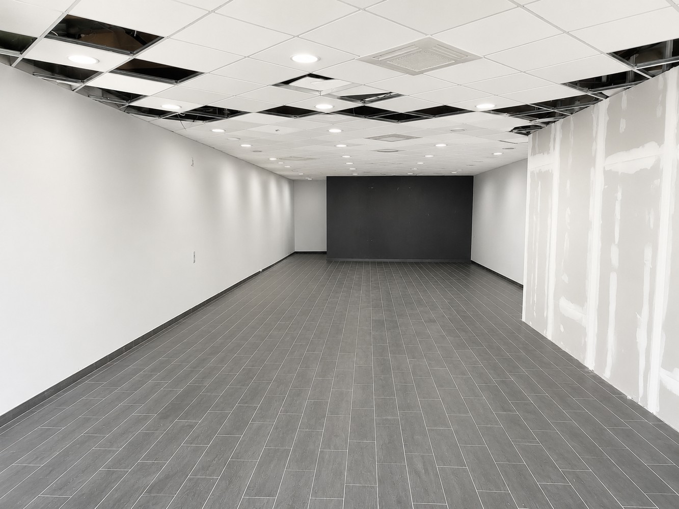 Topligging in hartje Halle – Instapklaar handelspand van 215 m² - foto 2