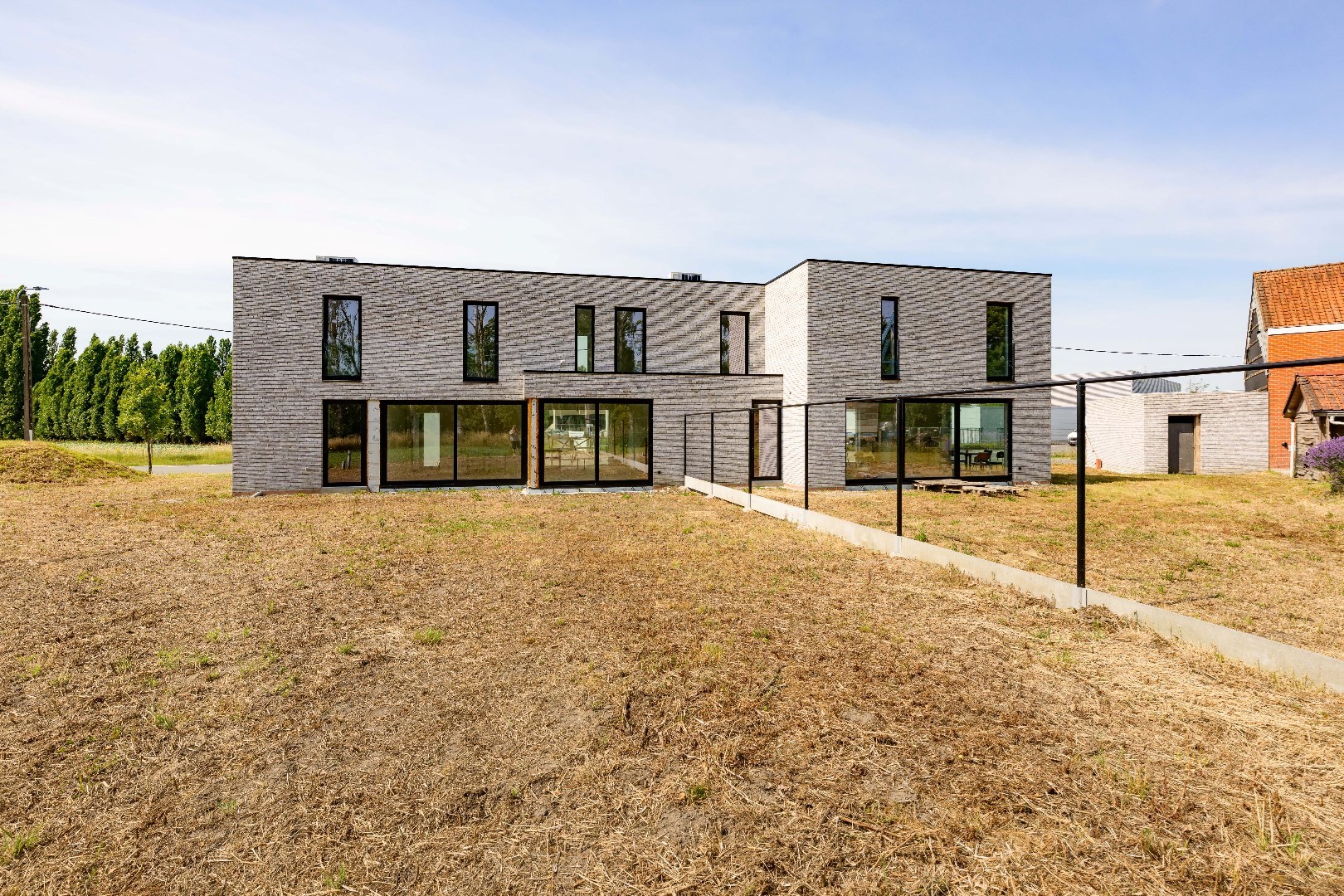 ZEER RUIME NIEUWBOUWWONING MET 3 SLPKS | TUIN | GARAGE - foto 3