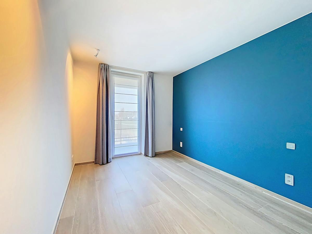 Modern 2 slaapkamer appartement met prachtig zicht - foto 5