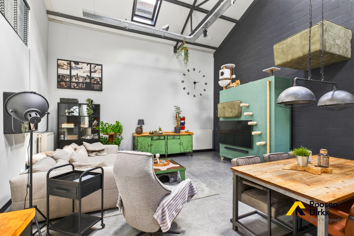 Unieke loft met overdekte autostaanplaats en 92m² bewoonbare oppervlakte in Bree centrum - foto 5
