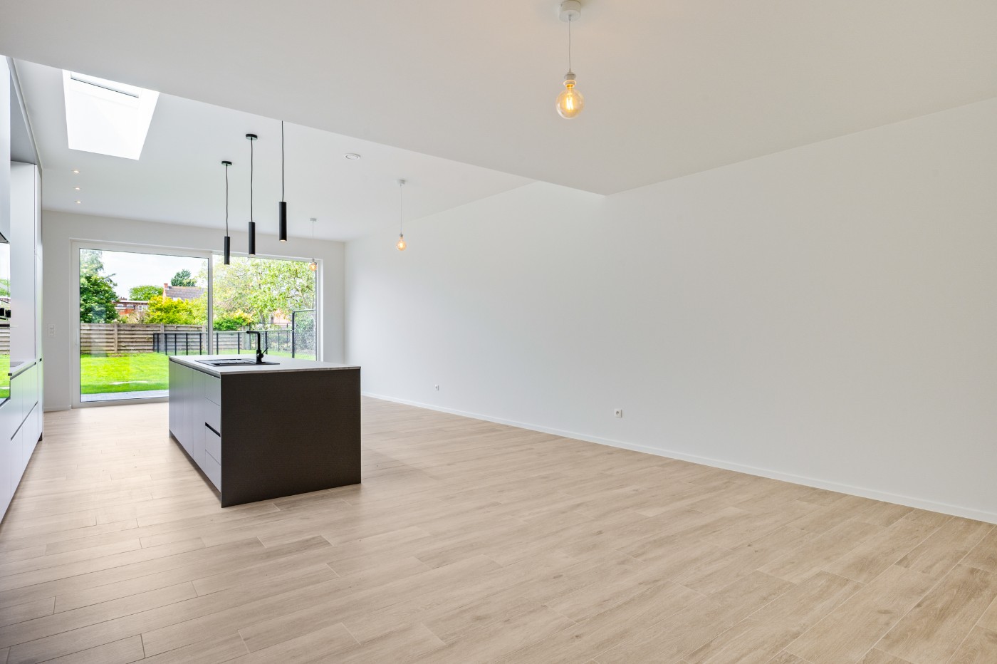 Ruime nieuwbouwwoning met 3 slpk., grote tuin en inpandige garage - foto 5