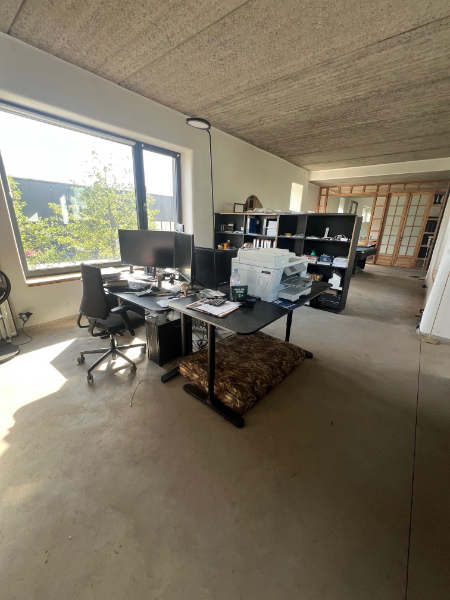 UNIEKE KANTOORRUIMTE ( industriële loft stijl ) MET VEEL EXTRA MOGELIJKHEDEN - photo 4