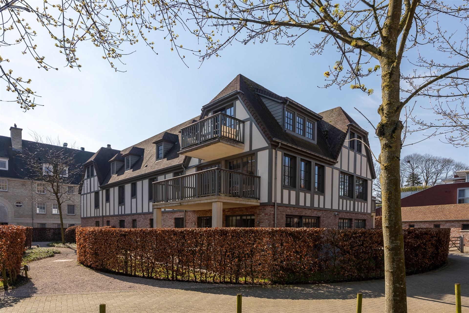 Twee slaapkamer appartement met terras nabij het centrum van Boechout. - foto 1