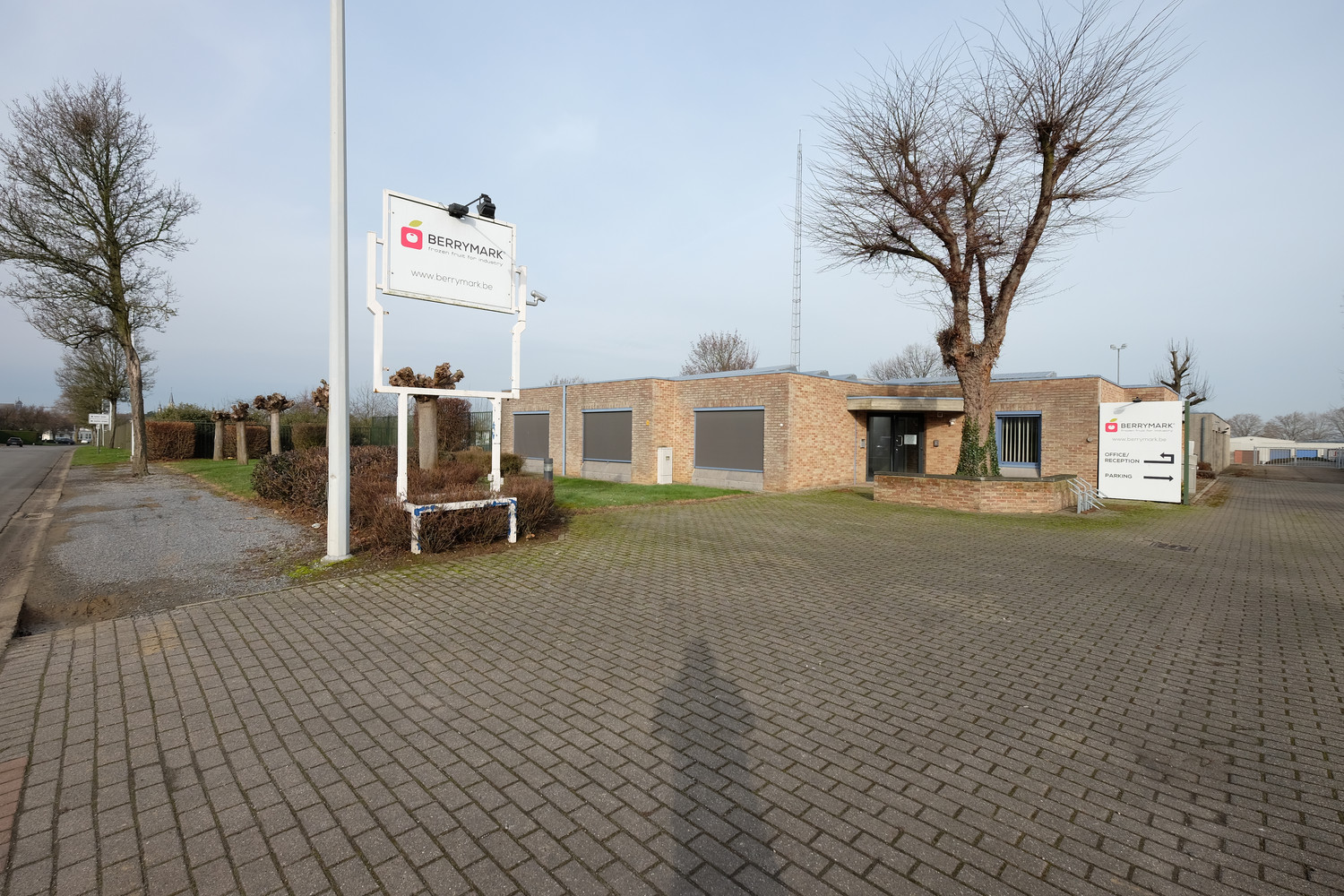 Commercial à louer à Saint-Trond - photo 2