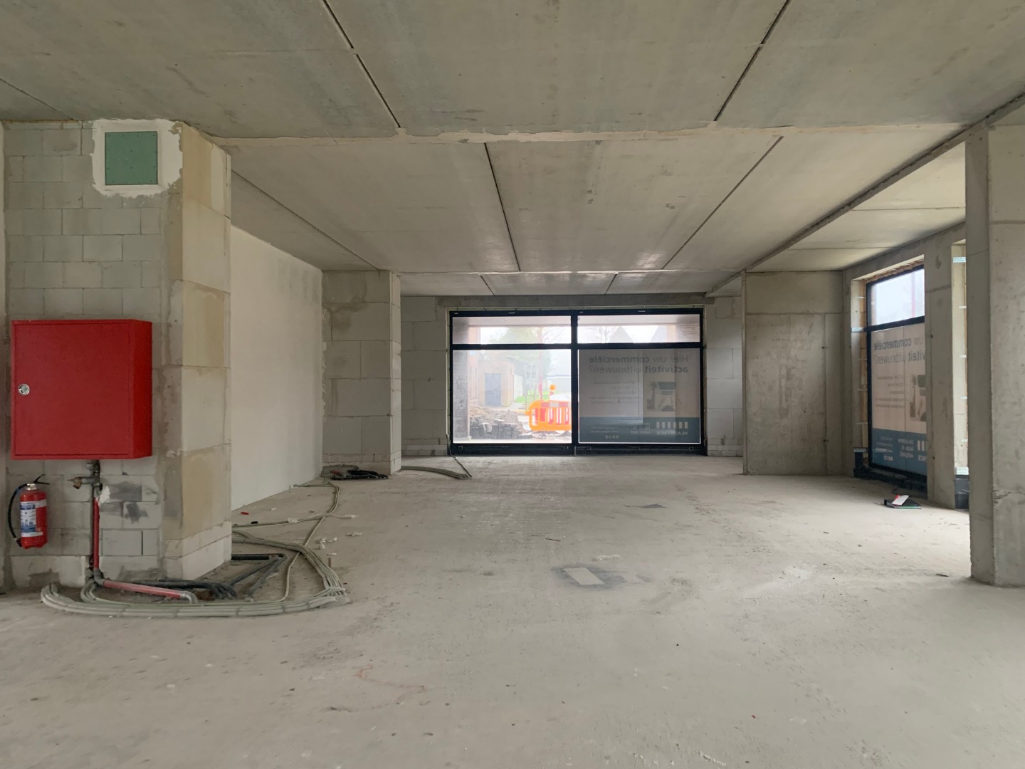 Commerciële ruimte op Aalter-Brug, nabij E40. - foto 5