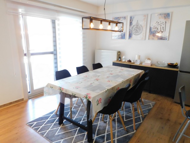 Gezellig appartement met drie slaapkamers en terras - foto 2