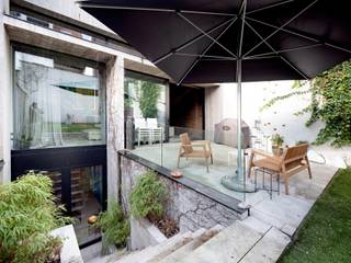 Gelegen nabij 't Zuid en het idyllische botanische heiligdom vindt u dit luxe herenhuis met lift, binnenzwembad, fitness, sauna en tuin...