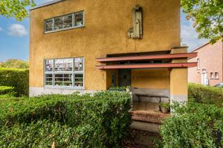 Villa L. Marsboom – Uniek Beschermd Modernistisch Monument op een absolute toplocatie in HoveVilla L. Marsboom is een uitzonderlijk stuk Vlaamse...