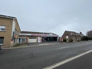 Komen: handelspand met atelier en bureel te koop * atelier +/- 300m² * showroom +/- 180m² met bureau * apart toilet * staanplaats voor 5 wagens * 3...