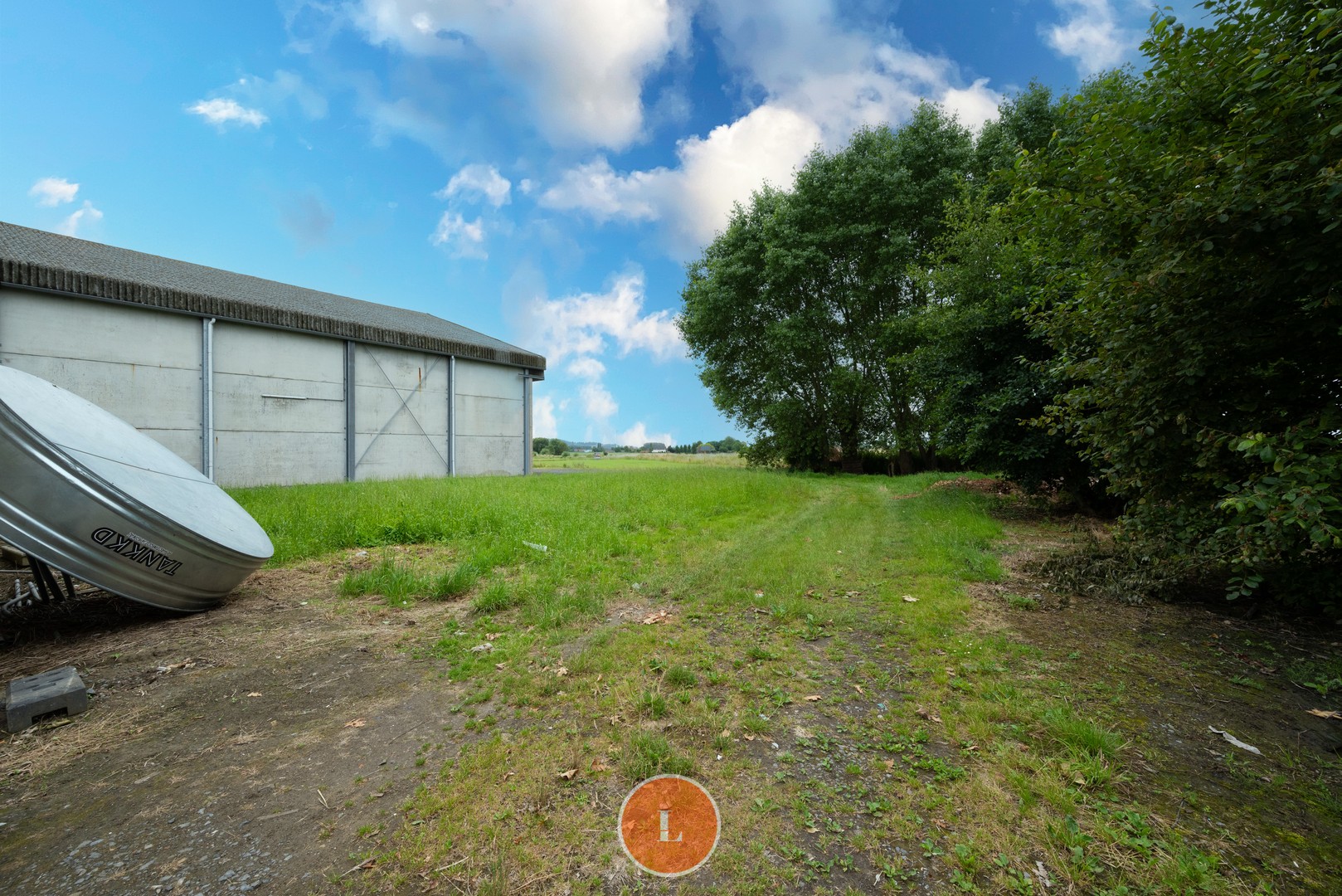 Loods van 360m² op 5513m² grond in industriegebied - foto 4