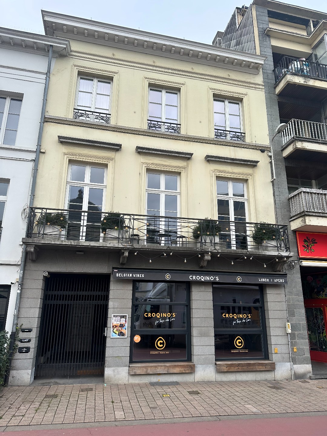 Commercial for rent in Ghent - photo 1