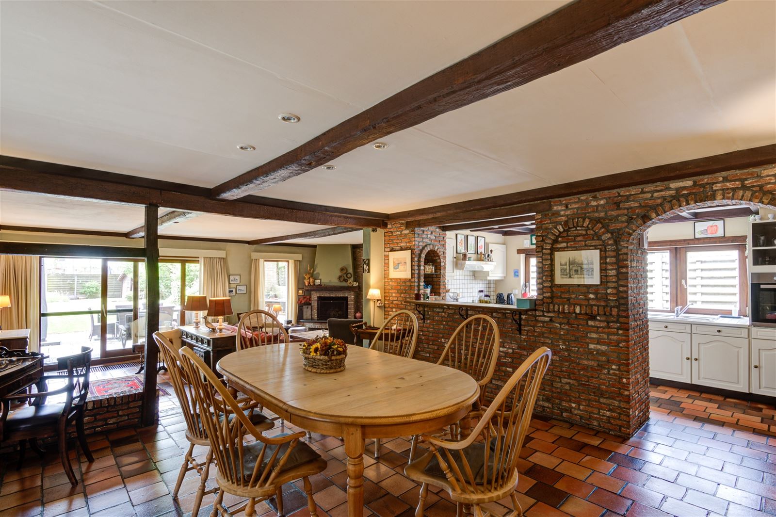 Ruime villa met tal van mogelijkheden - foto 3