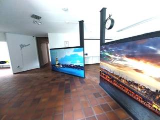 <p><span><strong>Vraag uw bezoek aan via info@optimusvastgoed.be!</strong></span><br /><span><strong>TE HUUR: Multifunctioneel gebouw op het industrieterrein van Beringen!</strong></span><br /><span>Dit gebouw is gelegen op het industrieterrein van Beringen. Het is gelegen op een groot perceel met veel parkeergelegenheid en is volledig afsluitbaar.</span><br /><span>Het pand leent zich tot kantoorruimtes en opslagplaats en heeft veel potentieel.</span><br /><span><strong>Ligging:</strong></span><br /><span>Op het industrieterrein in Beringen met een vlotte bereikbaarheid vanaf de autosnelwegen.</span><br /><span><strong>Indeling:</strong></span><br /><span>Inkom/ontvangstruimte, receptie, toilet, kantoorruimtes, kitchenette, opslagruimtes, vergaderruimte, ruime garage met 3 poorten.</span><br /><span><strong>Troeven:</strong></span><br /><span>- Gunstige ligging!</span><br /><span>- Veel potentieel!</span><br /><span>- Ruime parking!</span><br /><span>- Volledig afsluitbaar!</span><br /><span><strong>EPC D met certificaatnummer 20250515-0003601982-KNR-1.</strong></span><br /><span><strong>Beschikbaar vanaf 01.09.2025.</strong></span></p>