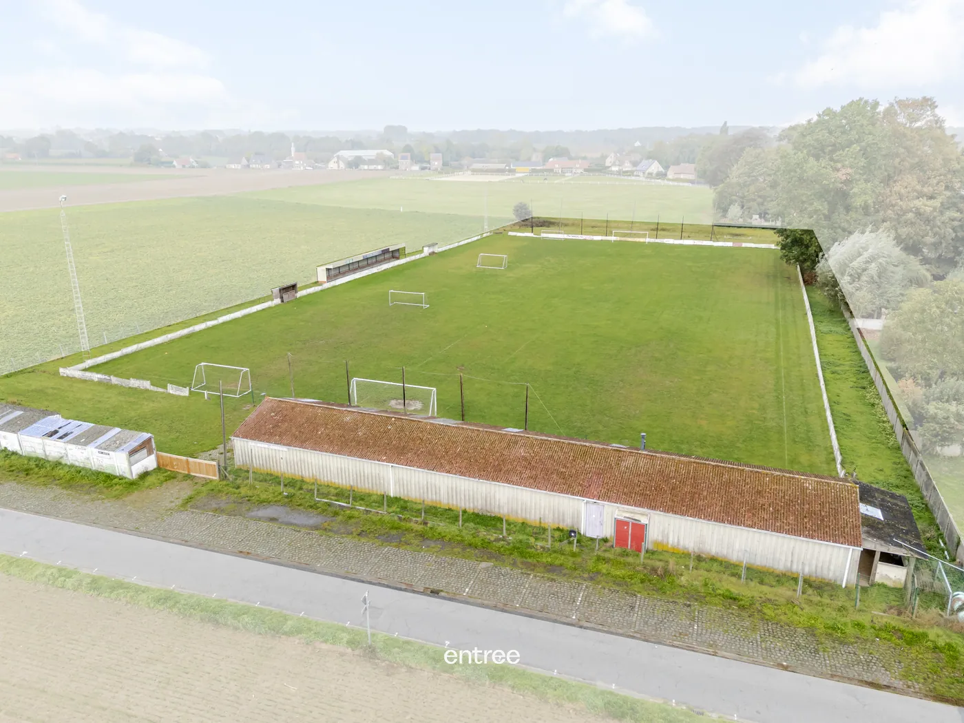 Landbouwgrond, momenteel ingericht als voetbalterrein - foto 5