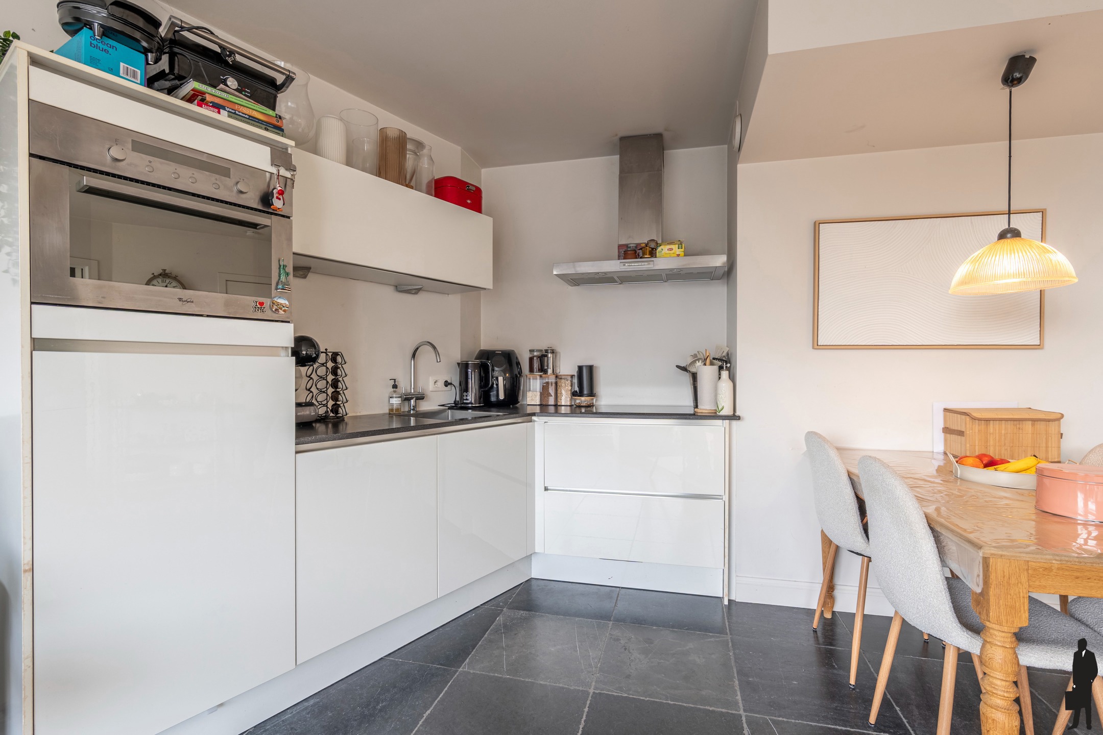 Gezellig appartement met terras en staanplaats in hartje Hoogstraten. - foto 5
