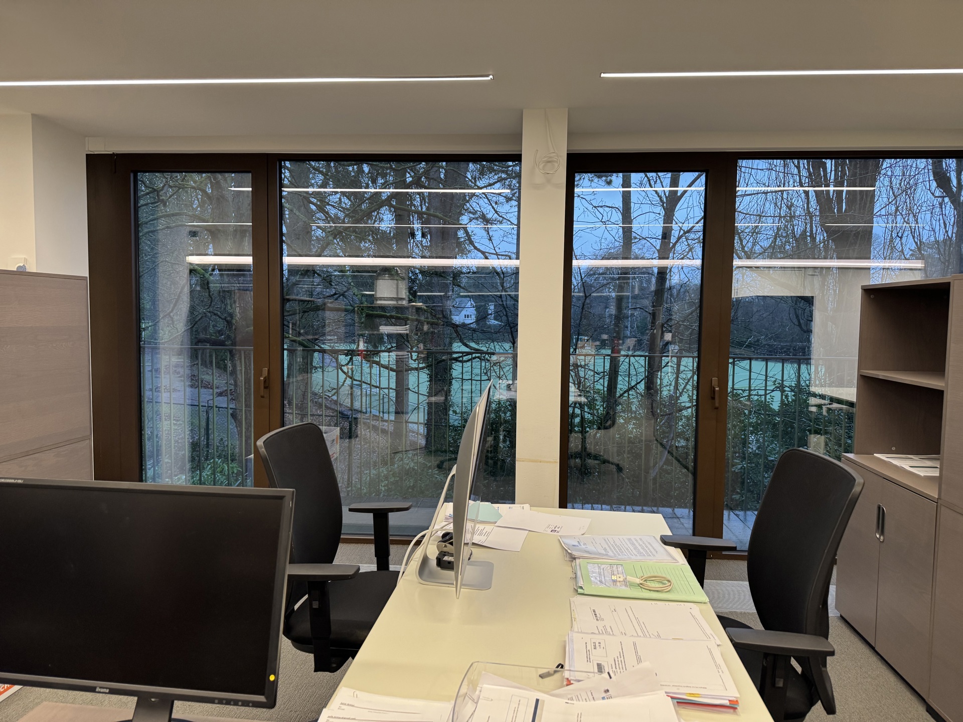 Commercial for rent in Uccle - photo 3